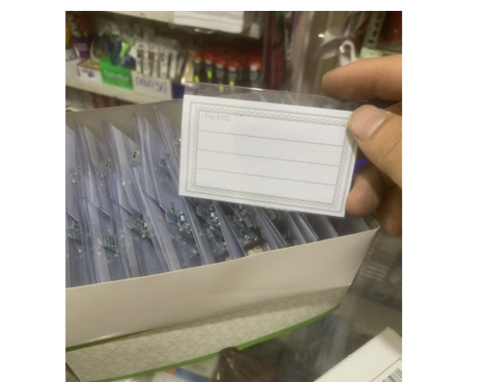 Hộp 50 Cái bảng tên có kẹp và kim cài