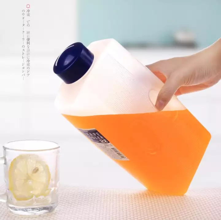 Bình đựng nước cao cấp Nakaya 2L Nhật Bản nhựa cao cấp, chịu nhiệt tốt
