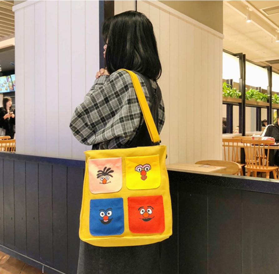 Túi tote vải đeo chéo hai kiểu emotion