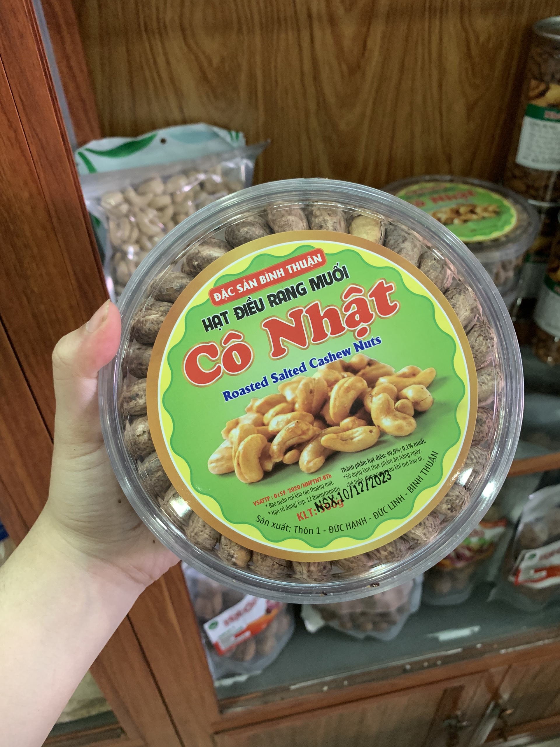 Loại đặc biệt - Hạt Điều rang muối loại A xếp hộp đủ 500g chuẩn từng hạt
