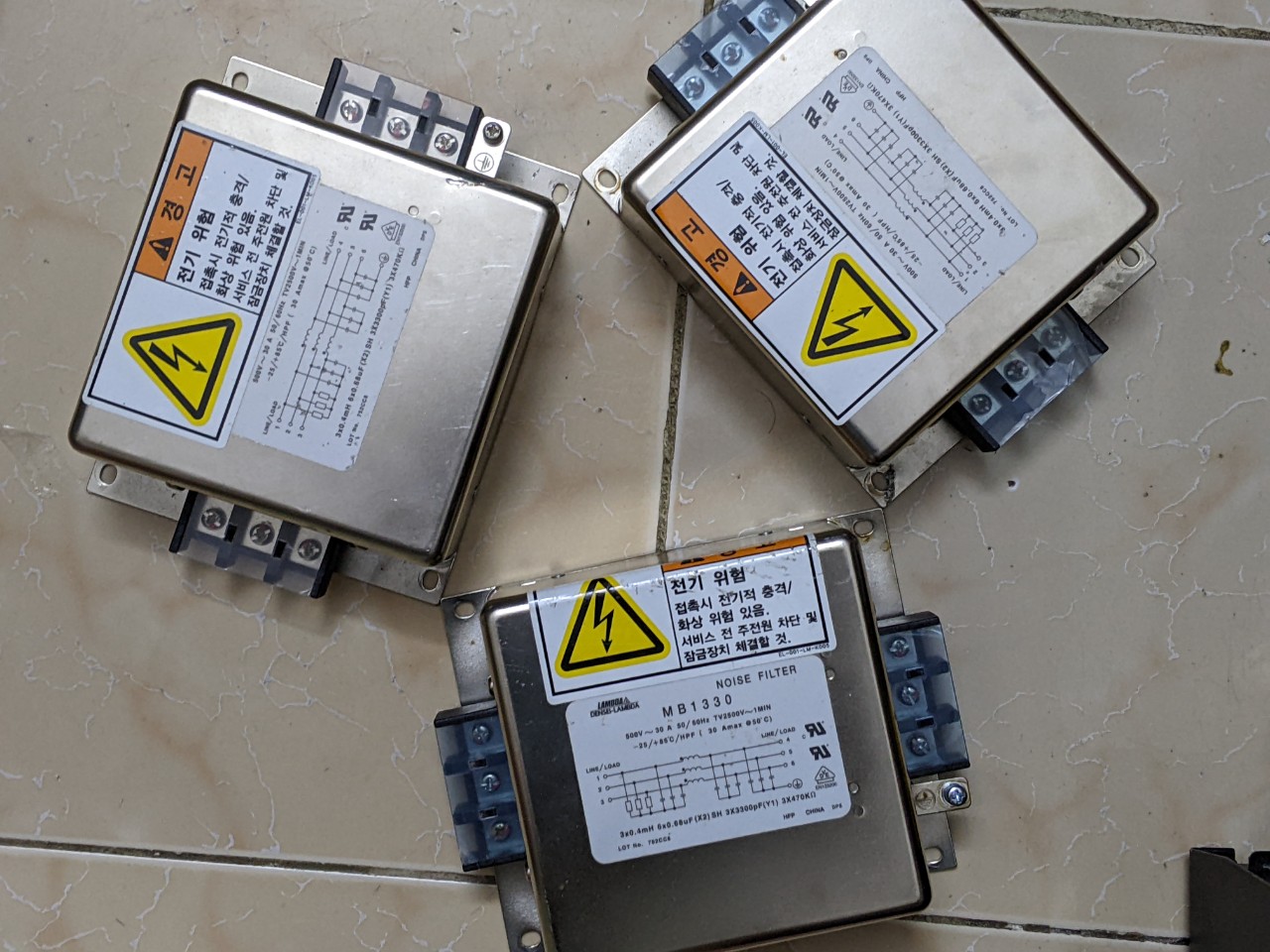Lọc nguồn emi Lambda 3phase 30A/500V size lớn thảo tủ thiết bị CNC Hàn quốc