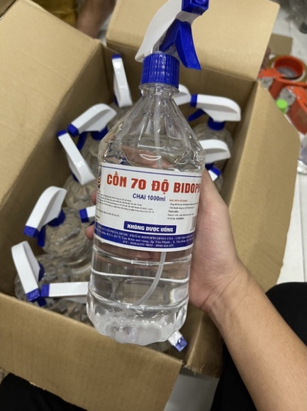 Cồn 70 độ có vòi 1L