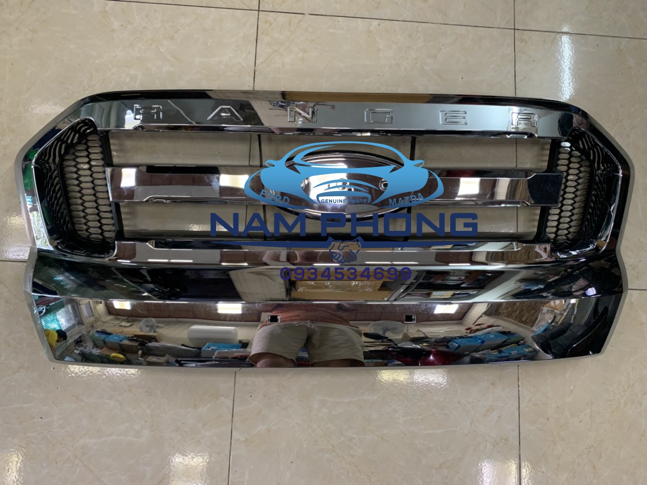 Ca lăng ga lăng mặt lạ trước ranger 2015-2019 xlt - eb3b8w200fe_tl