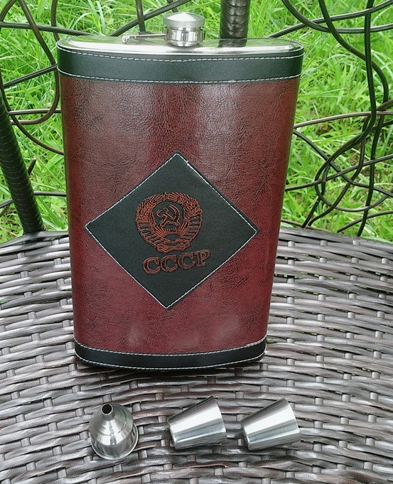 Bình đựng rượu inox cccp bọc da đỏ 3.5 lít có bao da đi kèm