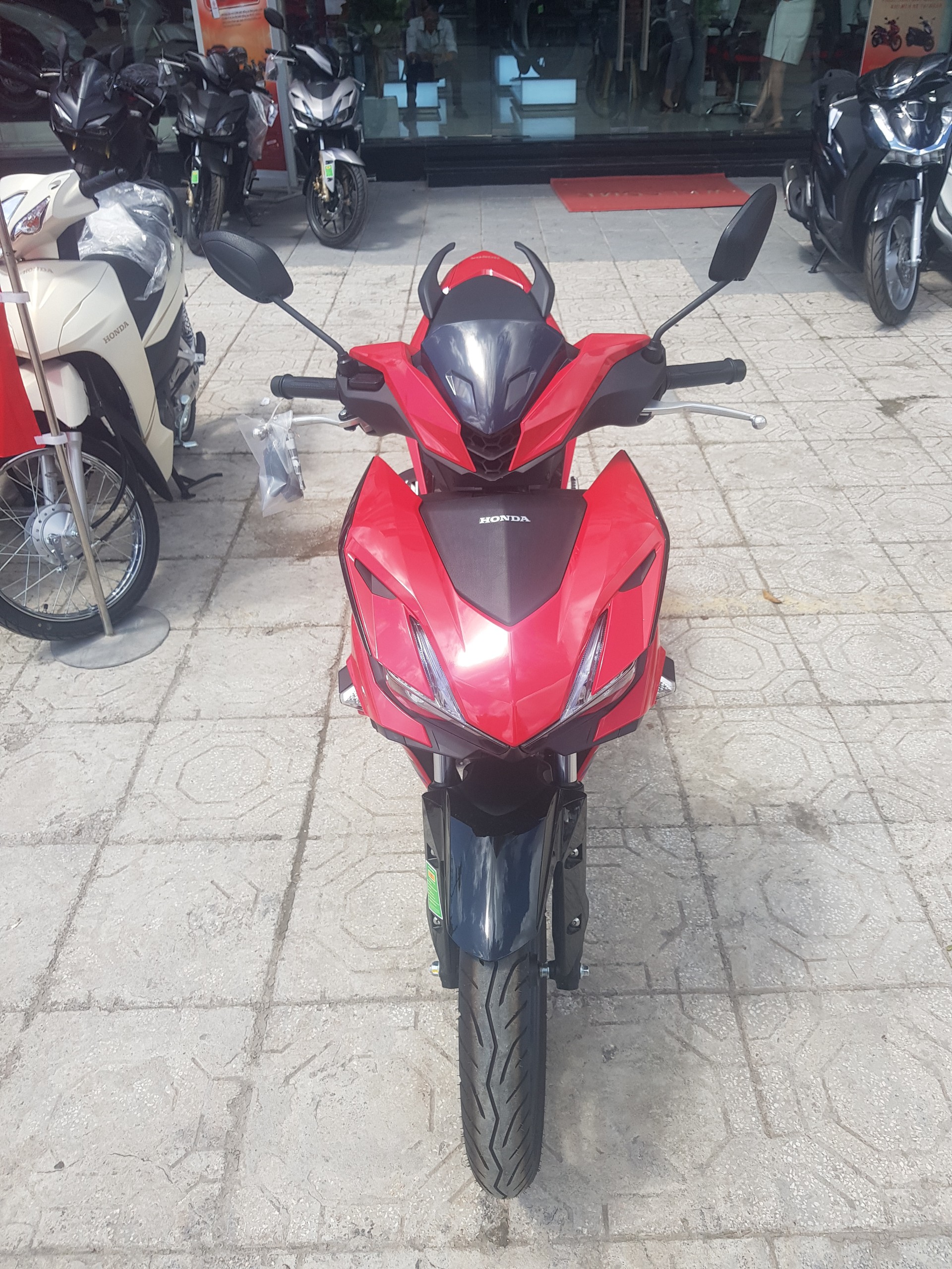 XE MÁY HONDA WINNERX PHIÊN BẢN TIÊU CHUẨN 2022