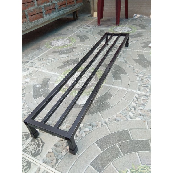 Kệ thép Dài 100cm. Rộng 20cm. Cao 10cm. 4 chân. 2 nan phụ. Hộp thép 2x2cm