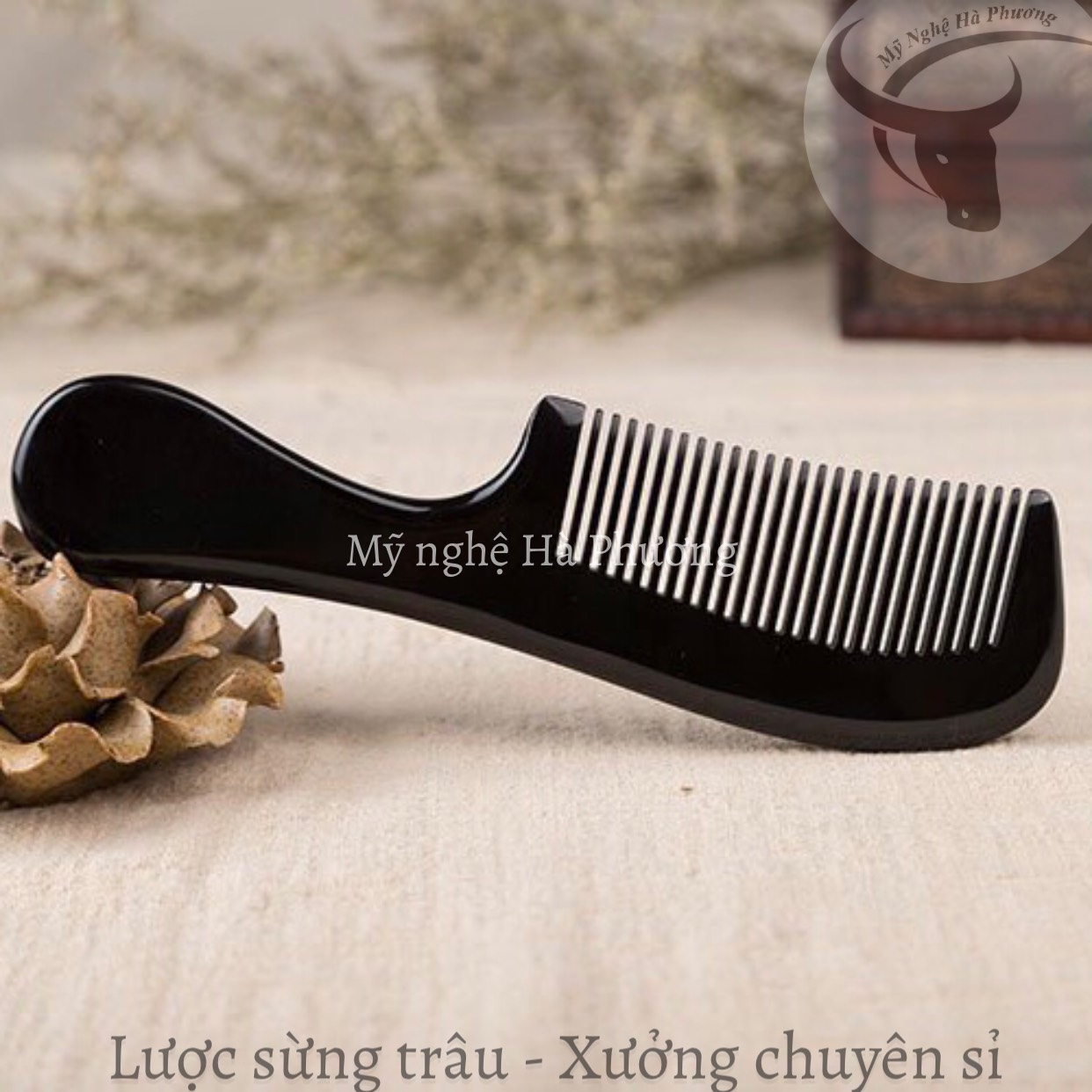 Lược sừng trơn xuất Nhật chuôi tay cầm loại dày đẹp