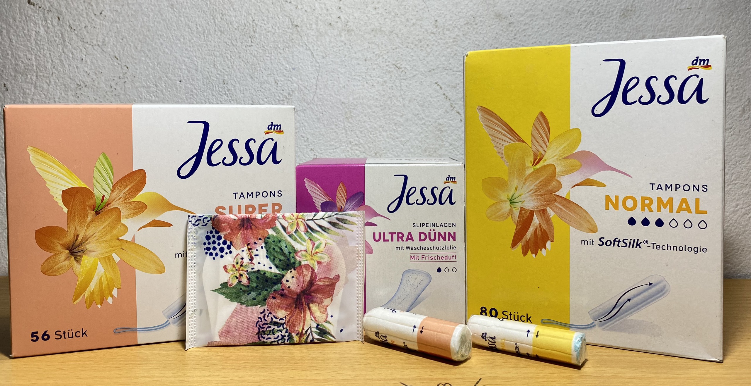 Tampon băng vệ sinh dạng nút jessa - đức