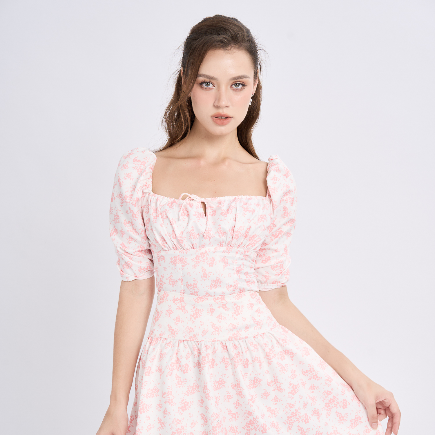 Chân váy mini xòe lụa in hoa Maybi