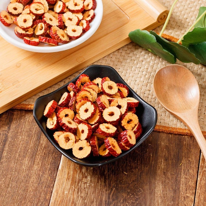 Táo đỏ tân cương cắt lát sấy khô loại 1 hữu cơ thái lát to tròn