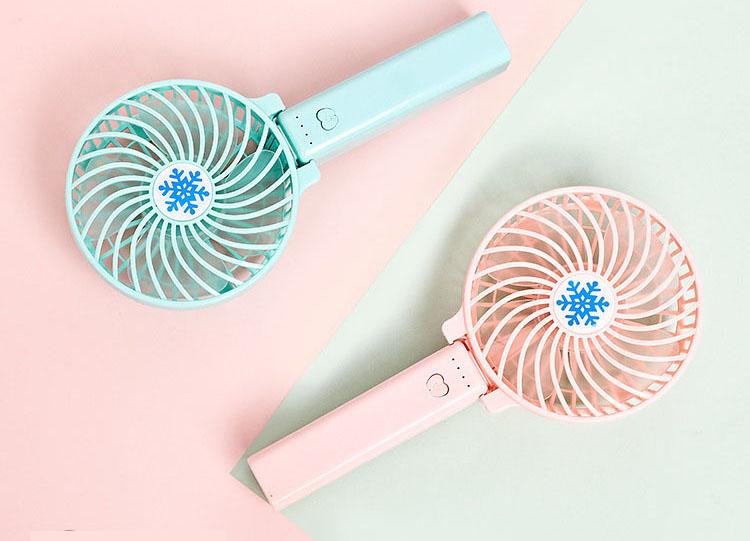 Quạt mini cầm tay có cán giá rẻ