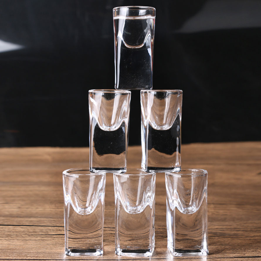 Ly uống rượu đế bộ 6 chén mắt trâu đáy vuông thủy tinh trong suốt không chì lịch lãm 20ml