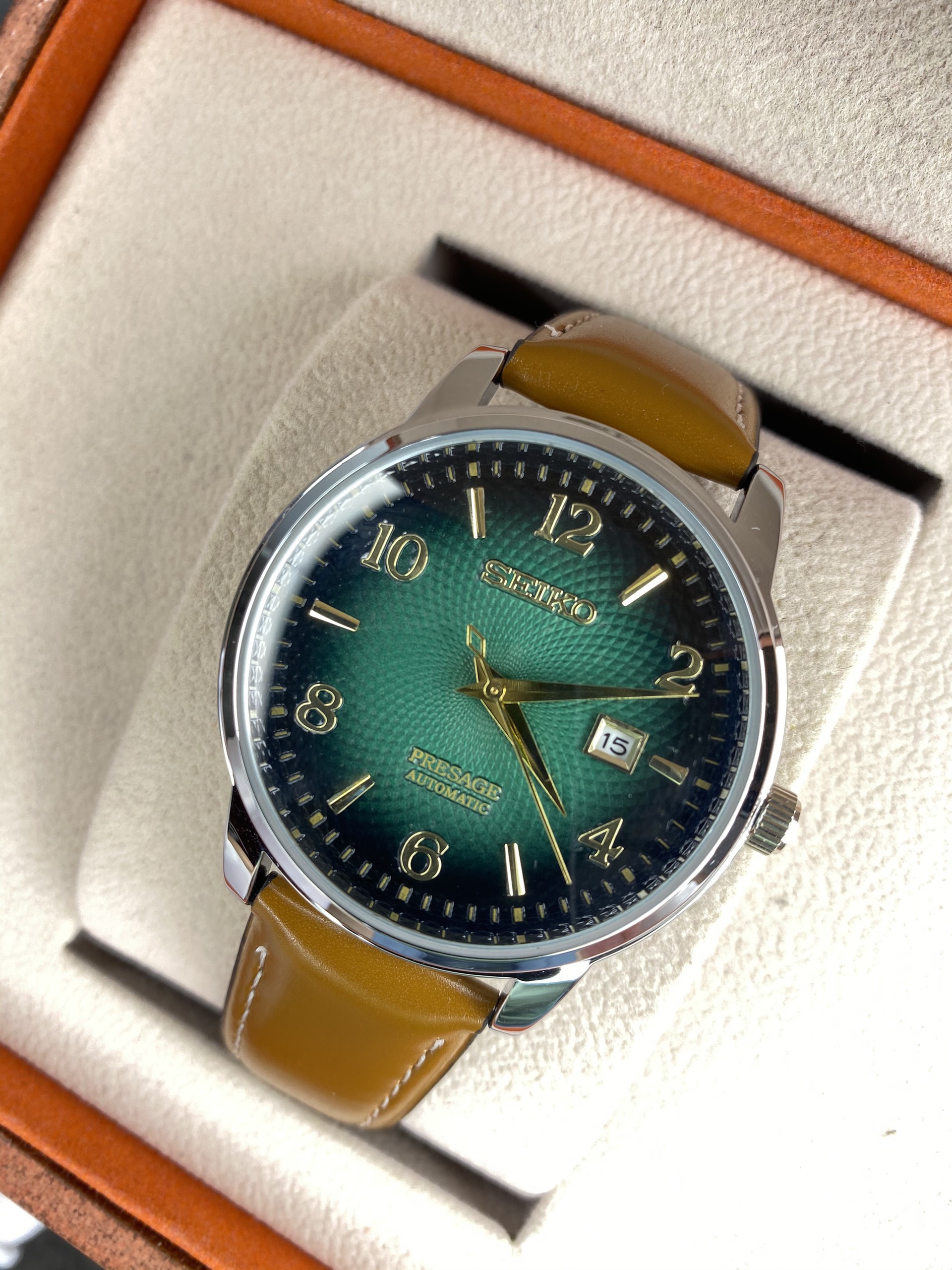 Đồng Hồ Nam SEIKO Mặt xanh Pim kim trôi