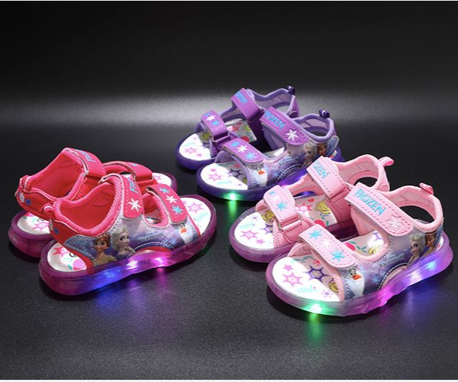 [HCM]Giày xăng đan bé gái Elsa, hello Kitty, Mickey có đèn Led từ 1- 7 tuổi