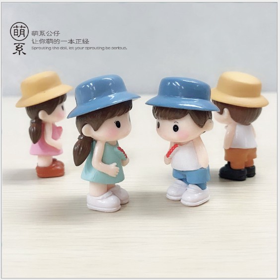 Tượng Cặp Đôi Tình Nhân Mũ Xô trang trí bánh kem, phụ kiện bánh sinh nhật, đồ chơi cho bé