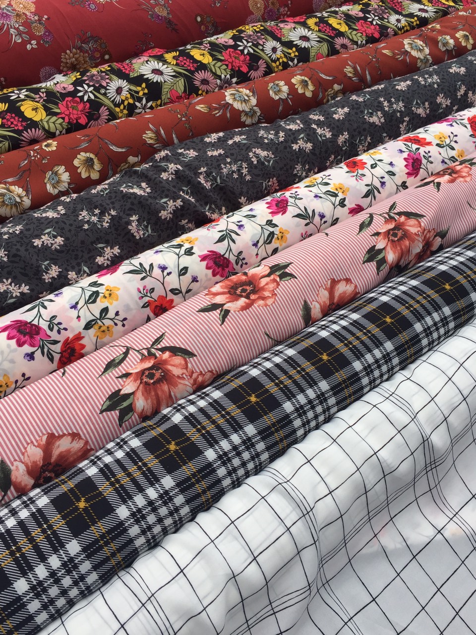 Vải đẹp. Combo 5m giá siêu SALE. Vải lụa cát, voan cát, lụa châu tôn. Khổ vải ngang 1.5m