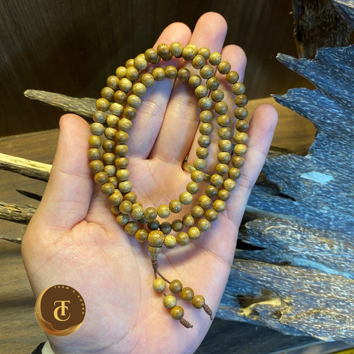 Chuỗi 108 hạt trầm hương thiên nhiên, trầm núi rừng tự nhiên Việt Nam
