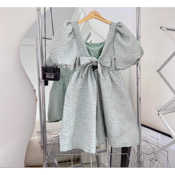 Đầm babydoll gấm xốp nơ lưng tay bồng ribia dress