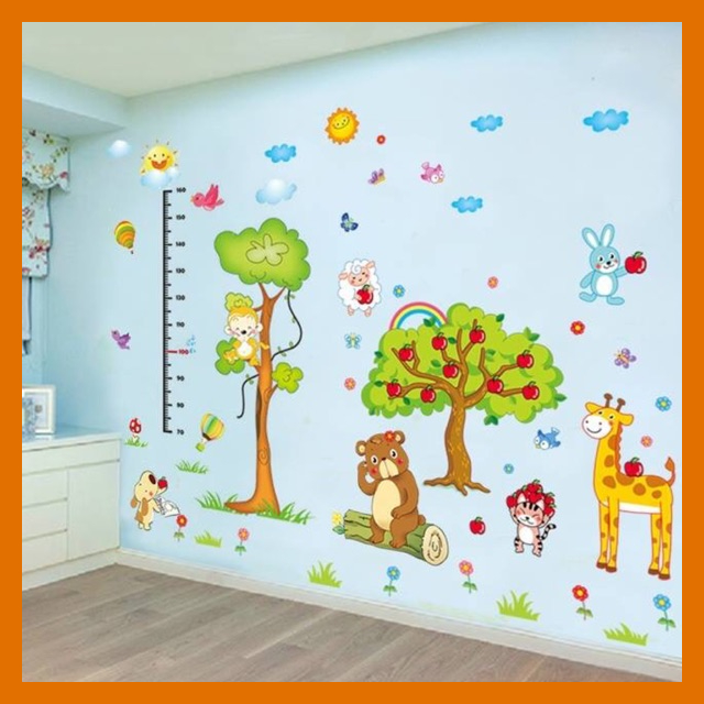Decal dán tường đo chiều cao kết hợp cây táo
