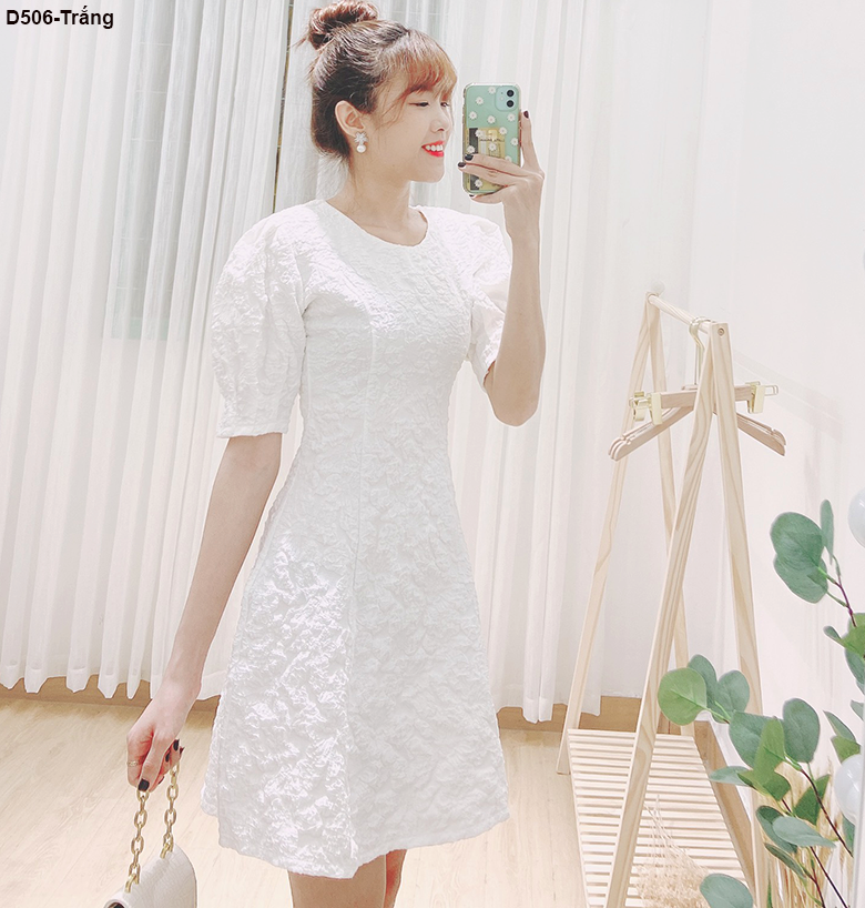 D506- đầm gấm cao cấp