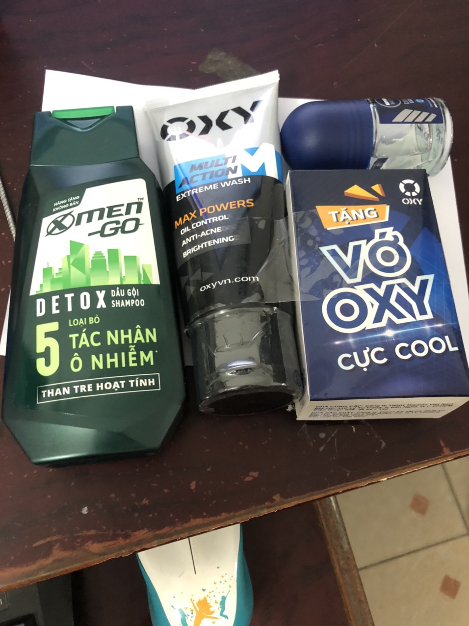 [HCM](AU) COMBO 3 MÓN GỒM: 1 tuýp sữa rửa mặt oxy 100g + 1 chai dầu gọi xmen  detox 150g + tặng 1 chai lăn khử mùi nivea 12ml