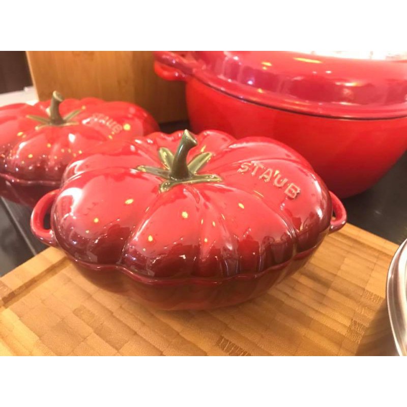 Bát sứ cà chua staub