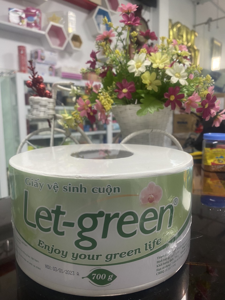Giấy vệ sinh cuộn lớn Let-green 700gr