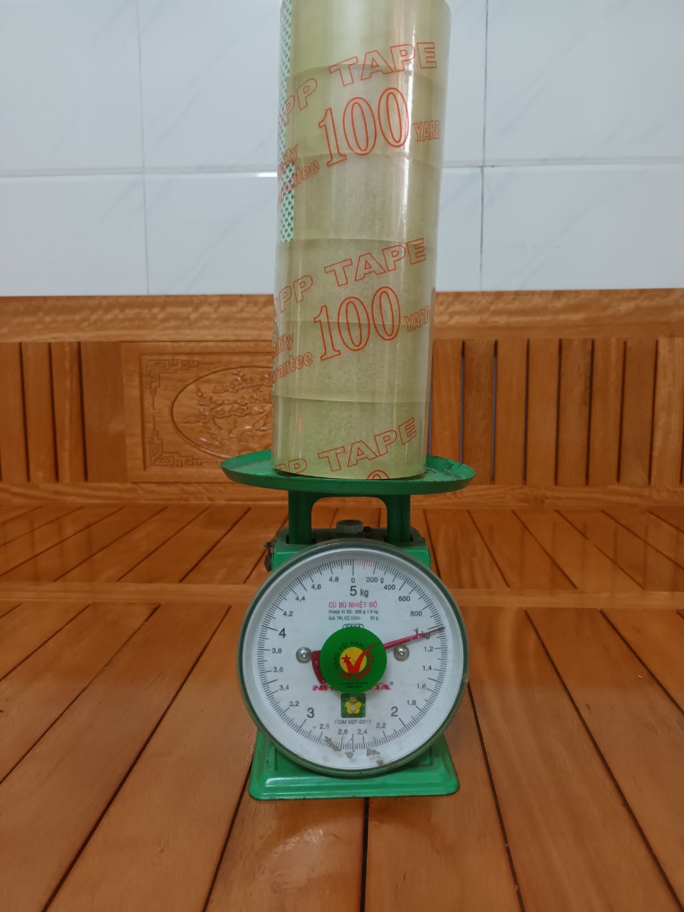 Băng keo trong đóng hàng 5F - 100yard loại 1kg 6cuộn/cây -Băng keo Nguyên Kim