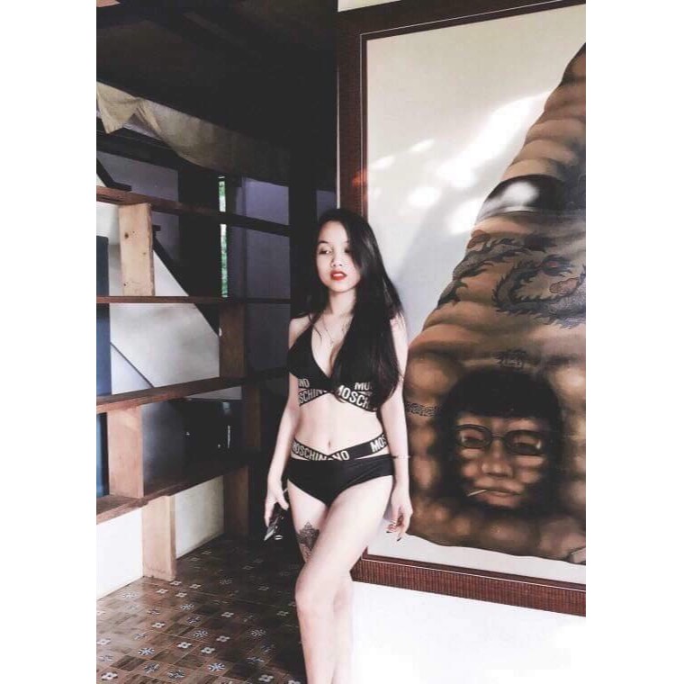 Bikini đồ bơi đi biển hai mảnh áo moschino chéo quần chéo tam giác oderi kg510