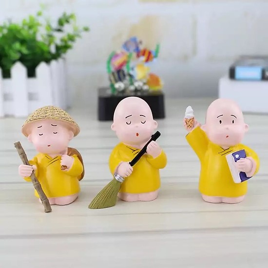 Tam chú tiểu quét rác tịnh tâm