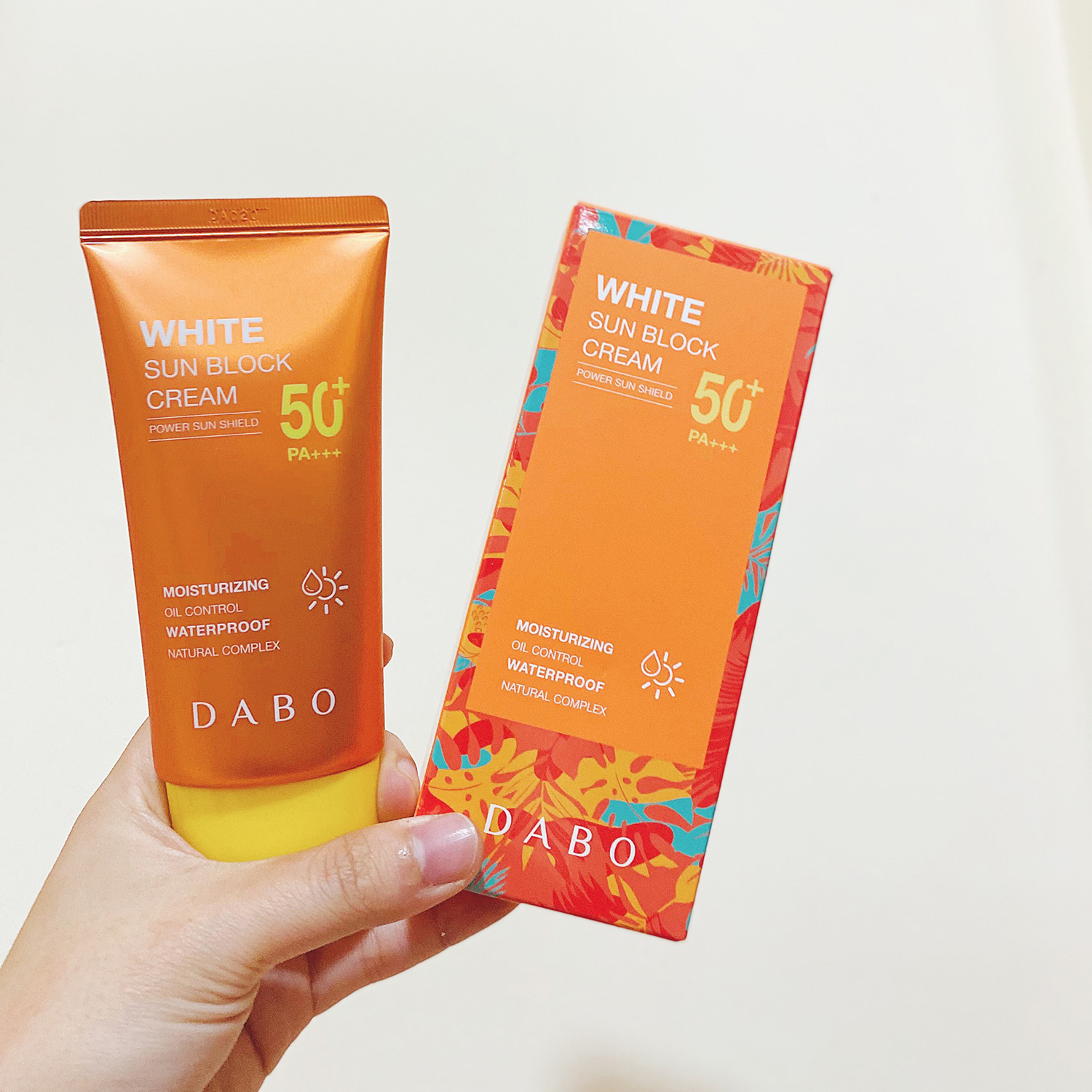 Kem chống nắng trắng da ngừa nám Hàn Quốc Dabo White Sunblock Cream 70ml