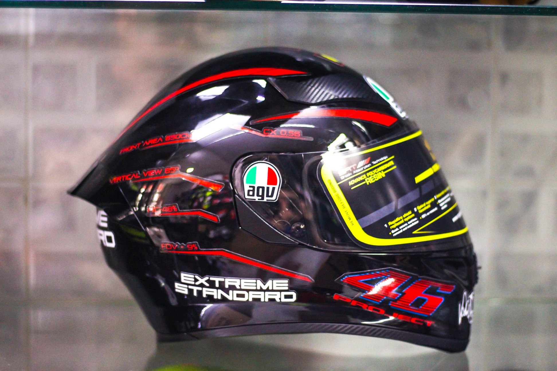 Mũ ROYAL M138B 1 KÍNH MÀU ĐEN BÓNG LÊN TEM 46 ĐỎ + TÚI ĐỰNG NÓN VÀ HỘP