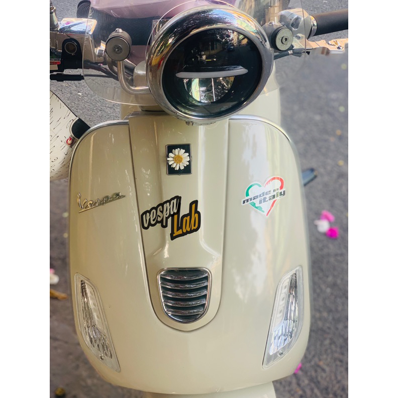 LOGO BÔNG (HOA) CÚC DAISY LẮP CÀ VẠT VESPA SPRINT PRIMAVERA LX LXV S ET GT GTS GTV