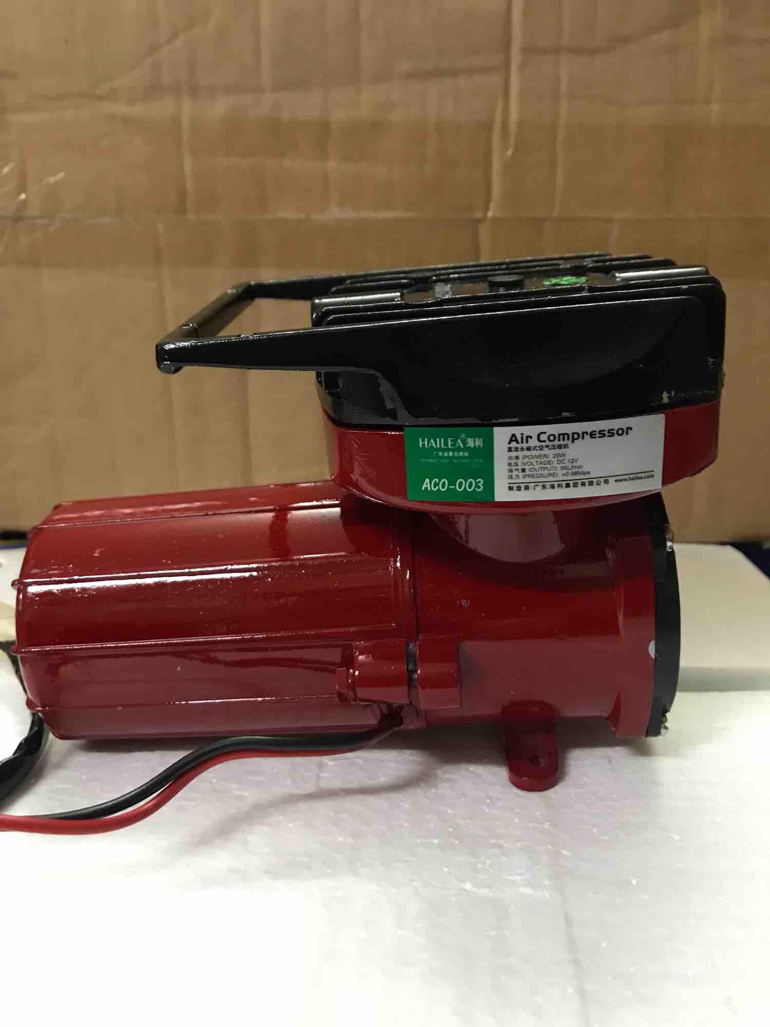 Sủi khí ắc quy Hailea AC0-003 25W-12v