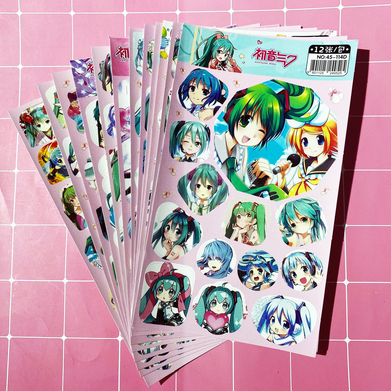 Bộ sưu tập sticker Miku Hatsune in hình anime là một điều mà bạn không thể bỏ qua. Những sticker này đem lại cho bạn sự mới lạ trong cách sử dụng sticker thông thường. Hãy đến và khám phá bộ sưu tập sticker Miku Hatsune đầy sáng tạo này.