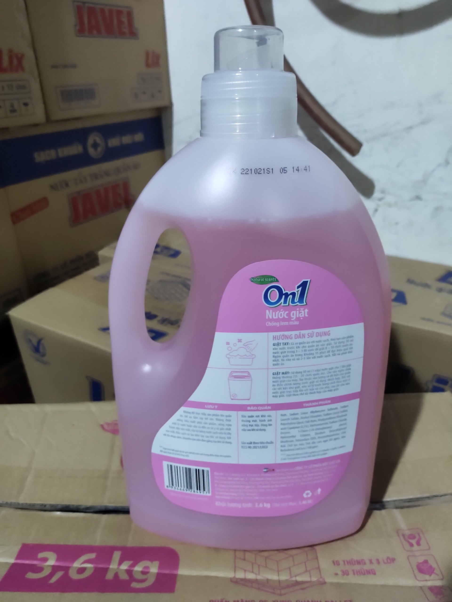 NƯỚC GIẶT XẢ ON1-2TRONG1 CAN 2,6KG