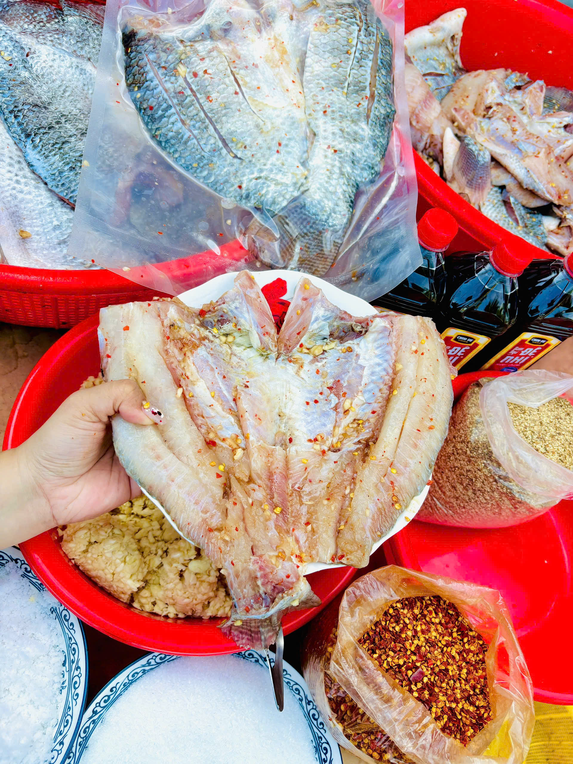 Cá Rô Phi làm sạch ướp xả ớt loại ngon túi 1kg (giao hỏa tốc)