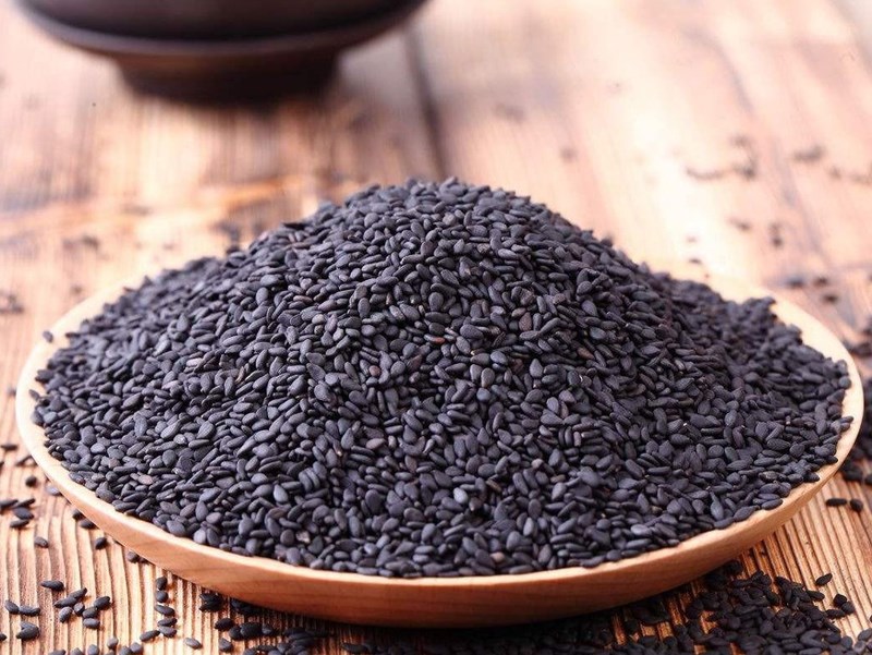 Cách sử dụng mè đen đúng và hiệu quả
