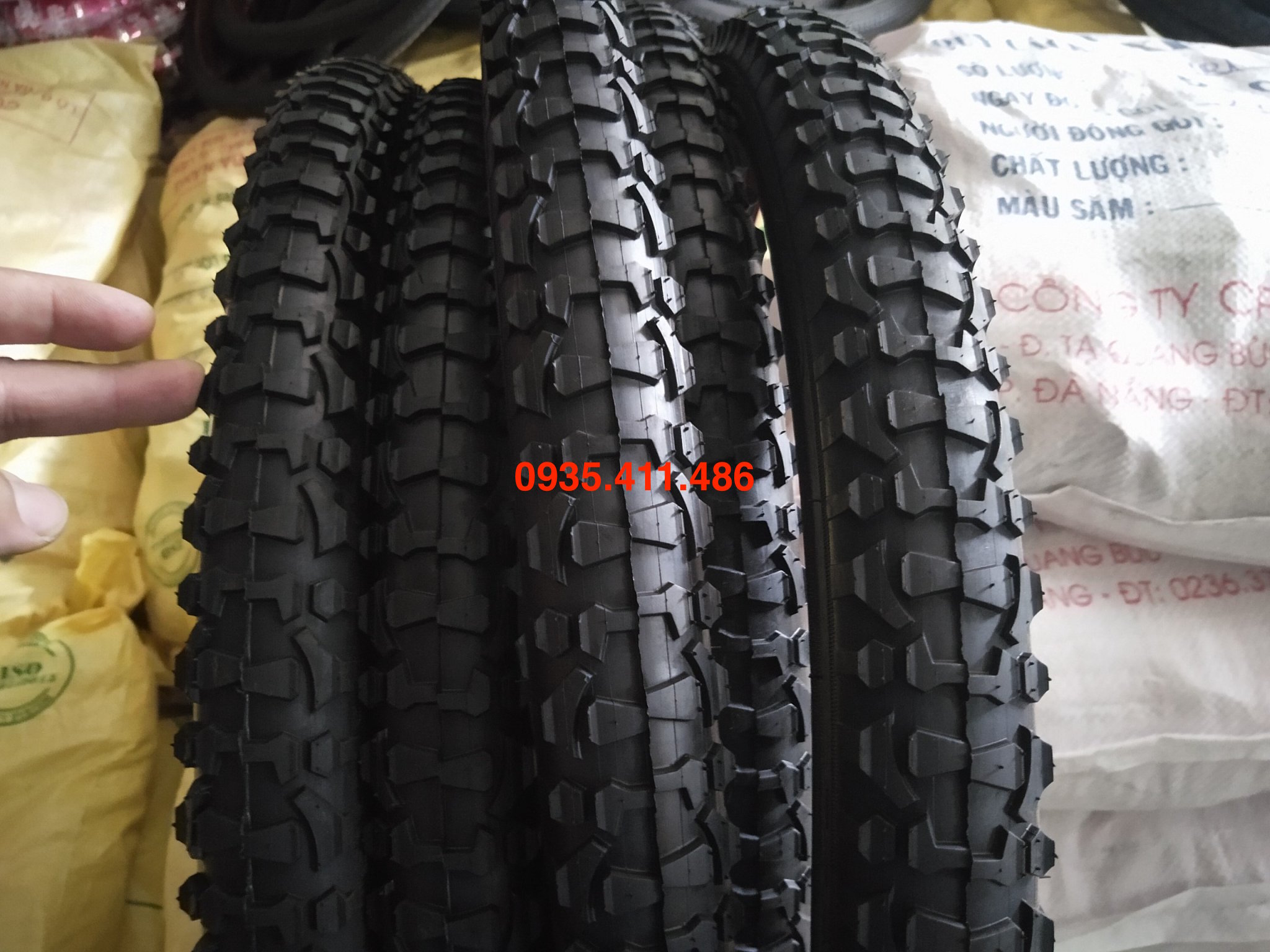 VỎ (LỐP) XE ĐẠP DRC 26 195