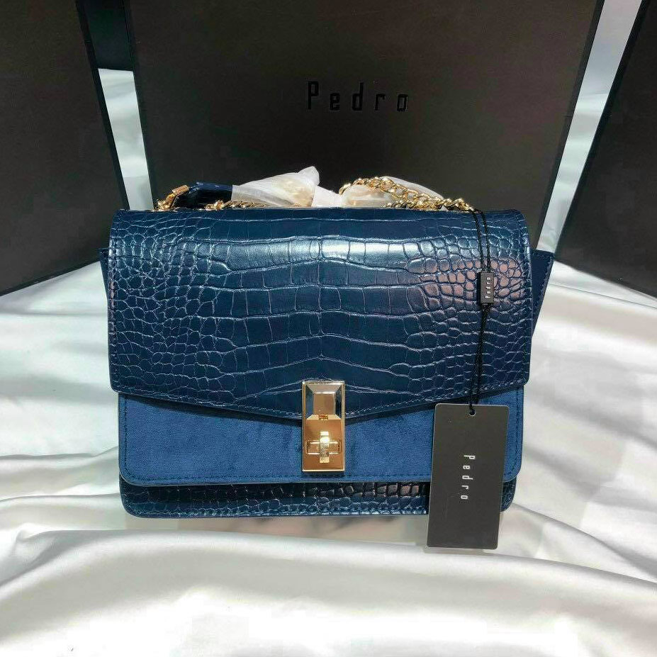 túi xách P.e.d.r.o cao cấp Size 22cm PW2-75210011 Size : 22cm x 15cm x 8cm