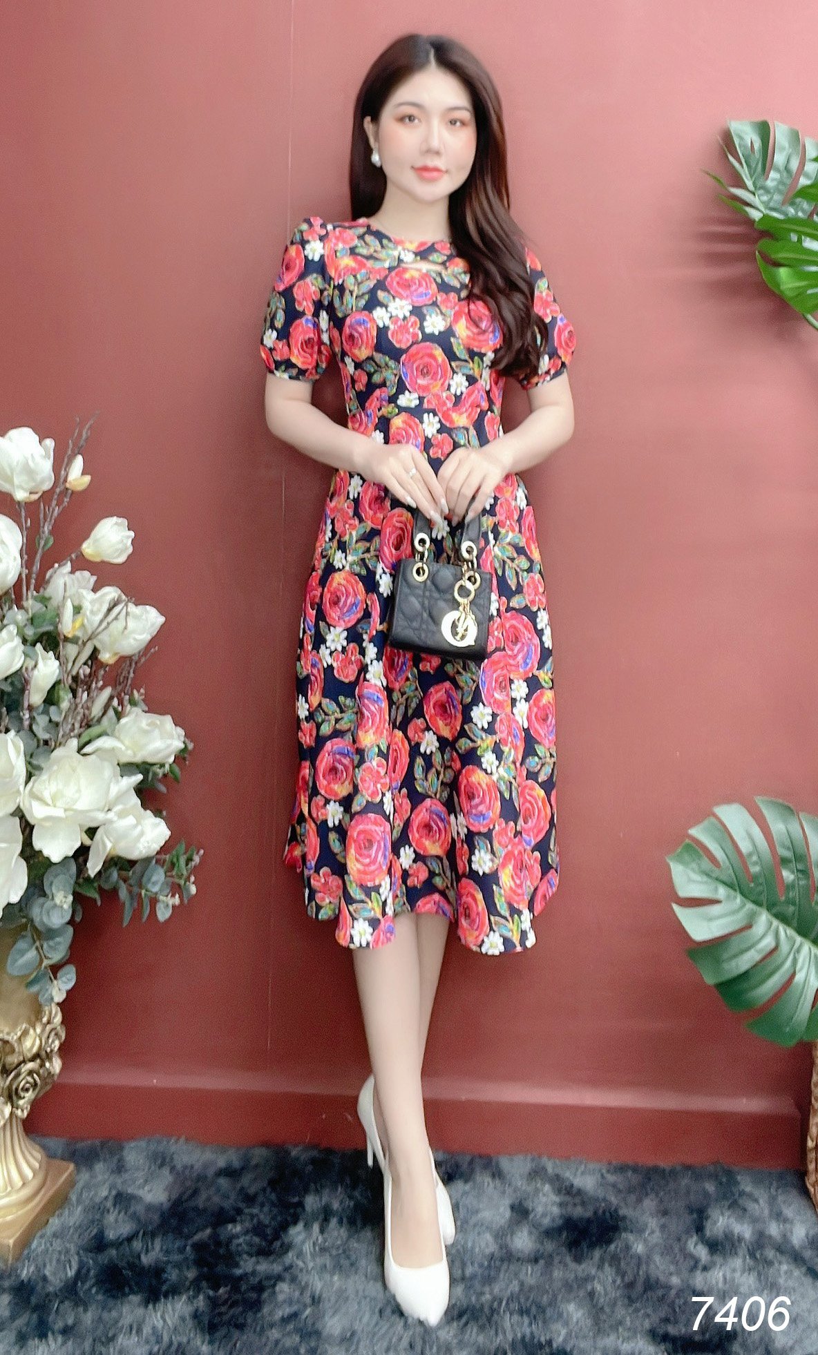 Đầm emy em7406 xoè hoa cổ tròn