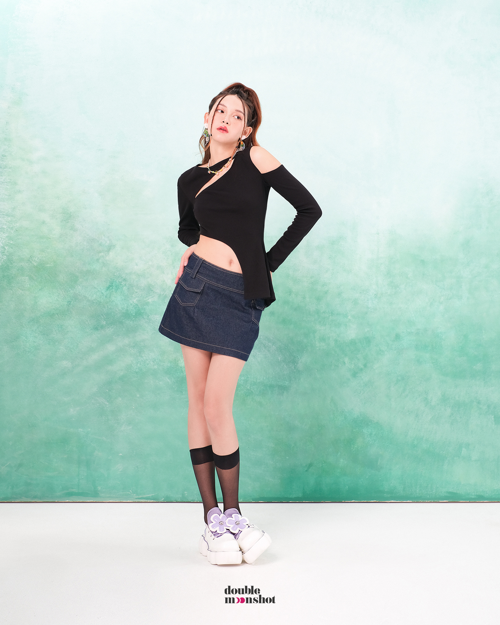 Double Moonshot - Chân váy jeans ngắn hạ eo