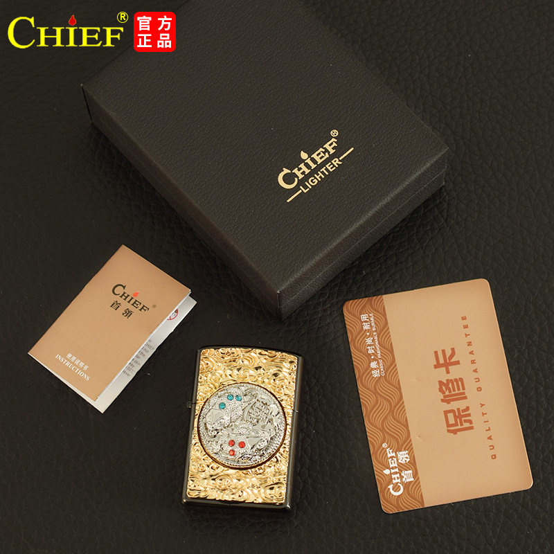 Bật lửa đá xăng Chief họa tiết in nổi nhiều kiểu dáng