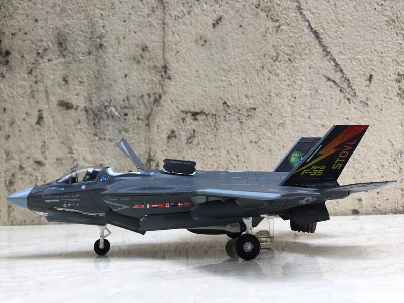 [HCM]Mô hình Máy bay F- 35B Lightning II - 1:72
