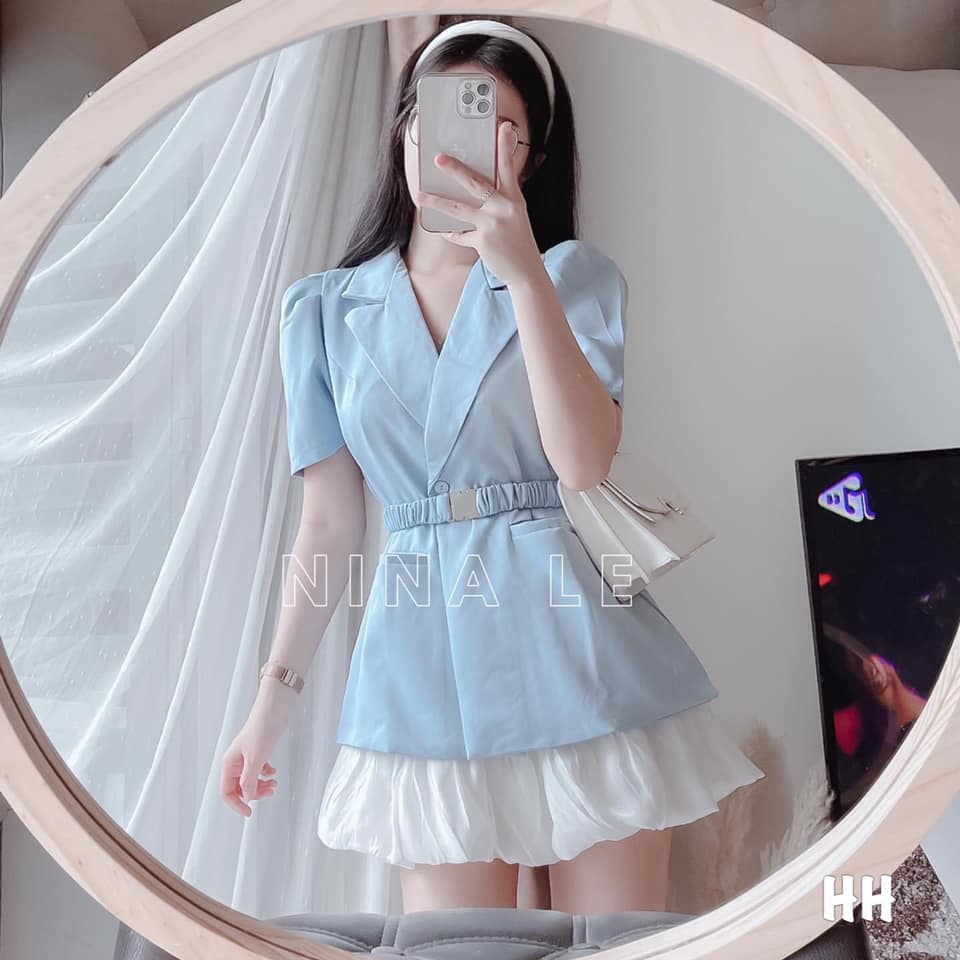 Set áo vest xanh chân váy trắng