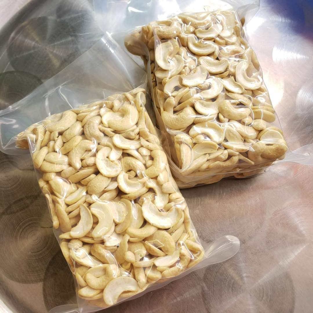 500GR Điều tươi vỡ đôi 100%, Hàng chọn lựa từng hạt.( Raw cashew nuts )