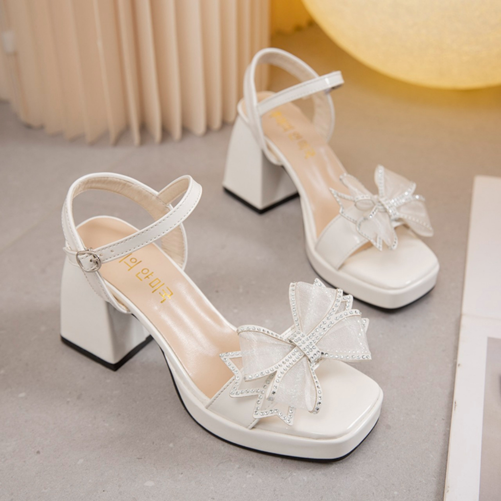 Giày sandal cao gót ntts94, có 2 màu đen, trắng đế đúp ,cao 10p, phù hợp đi tiệc sang trọng