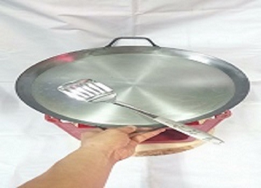 COMBO 1 CHẢO THÉP HAI QUAI CHIÊN BÁNH BỘT,CHIÊN CƠM,CHIÊN NUI,MÌ XÀO BÒ+ 1 SẠN LẬT RÃNH INOX CAO CẤP.