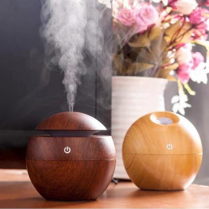 MÁY XÔNG TINH DẦU THIẾT KẾ VÂN GỖ, máy khuếch tán tinh dầu thiết kế sang trọng, khử mùi hiệu quả, giúp thư giãn giảm stress, xông tinh dầu phòng khách phòng ngủ, lan tỏa hương thơm dễ chịu, đuổi ruồi muỗi hiệu quả