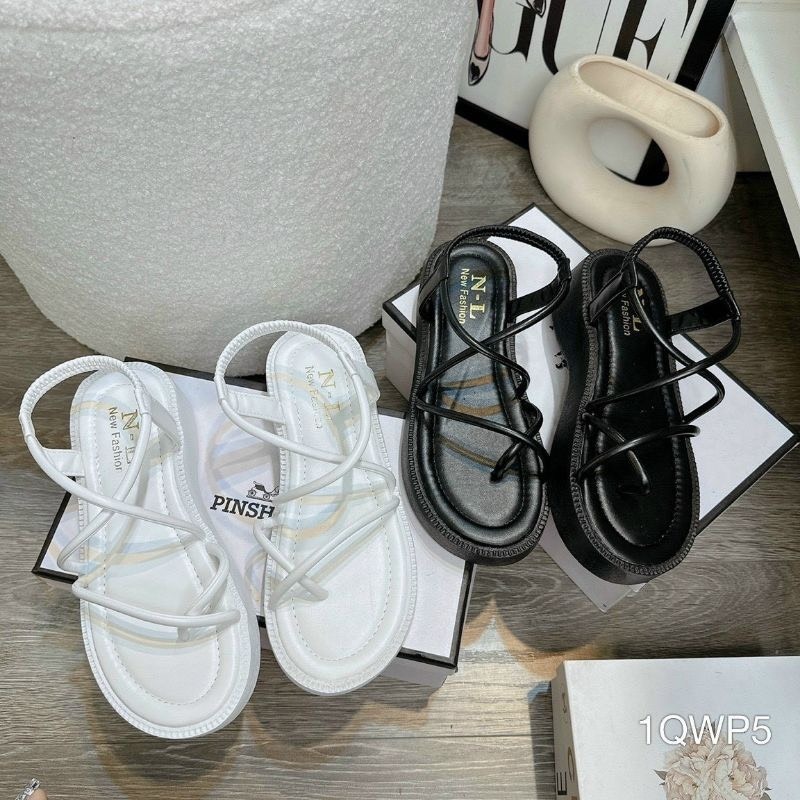 Sandanl nử qiai dây chéo xin xắn cao 3cm